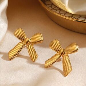 Elegant Gold Ribbon Bow Stud Earrings